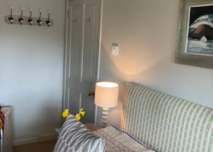 Brook Farm Cottage